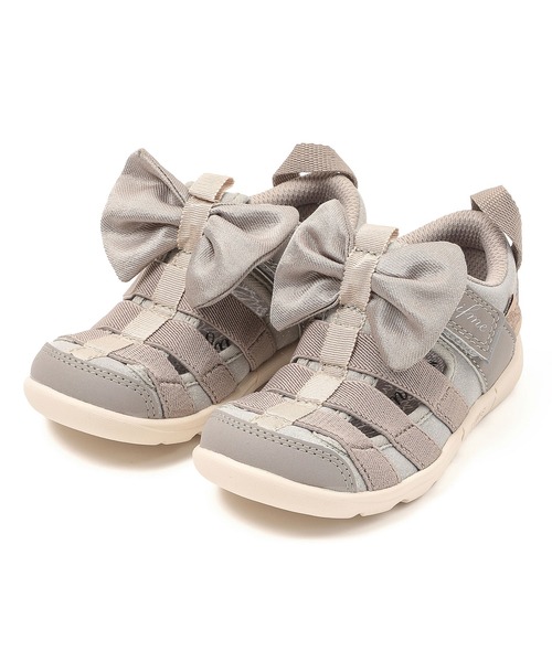 IFME(イフミー)の「KIDS|ifme CALIN WFS ビックリボン サマーシューズ【直営店限定】(サンダル・キッズ・ブラック/ベージュ/ピンク/ホワイト・21.0cm/20.5cm/20.0cm/19.5cm/19.0cm/18.5cm/18.0cm/17.5cm/17.0cm/16.5cm/16.0cm/15.5cm/15.0cm)」の4枚目の写真