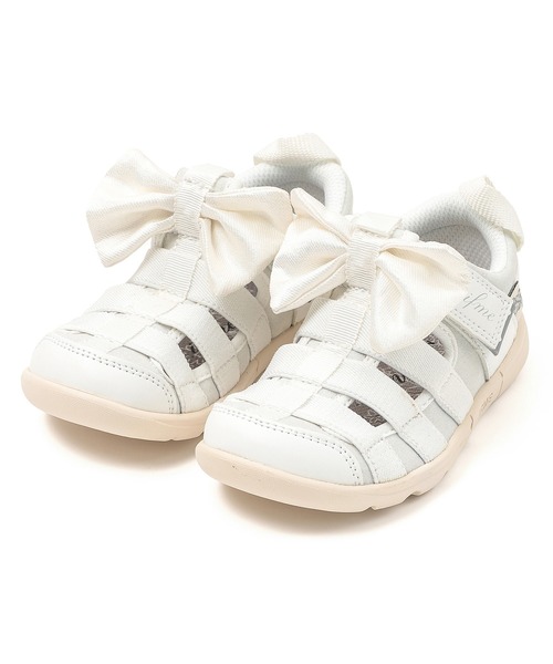 IFME(イフミー)の「KIDS|ifme CALIN WFS ビックリボン サマーシューズ【直営店限定】(サンダル・キッズ・ブラック/ベージュ/ピンク/ホワイト・21.0cm/20.5cm/20.0cm/19.5cm/19.0cm/18.5cm/18.0cm/17.5cm/17.0cm/16.5cm/16.0cm/15.5cm/15.0cm)」の2枚目の写真