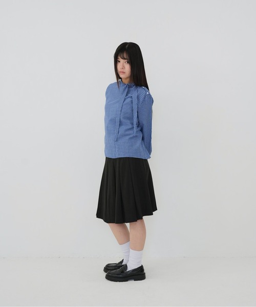 Uenui(ウニュイ)の「【Cunii】classic check ribbon blouse(シャツ/ブラウス・レディース・ブルー・FREE)」の11枚目の写真