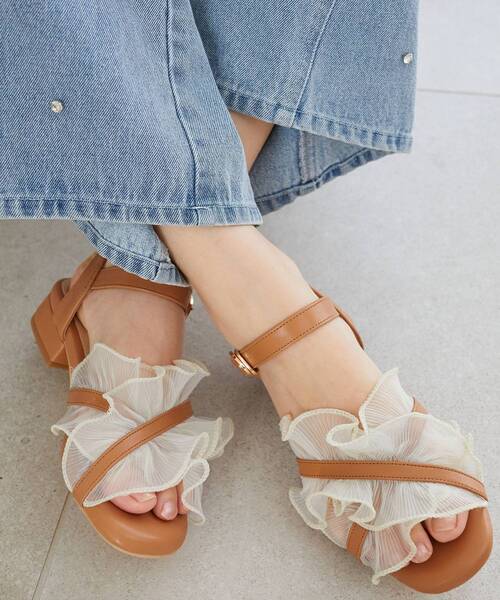 MAJESTIC LEGON（マジェスティックレゴン）の「シアーフリルサンダル（サンダル・レディース・ブラウン系その他3/オフホワイト/シルバー/グレー/ブラック系その他/ベージュ/アイボリー/ブラウン系その他4/ブラック・SMALL/MEDIUM/LARGE/X-LARGE/XXL）」の6枚目の写真