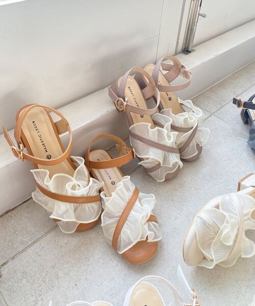 MAJESTIC LEGON（マジェスティックレゴン）の「シアーフリルサンダル（サンダル・レディース・ブラウン系その他3/オフホワイト/シルバー/グレー/ブラック系その他/ベージュ/アイボリー/ブラウン系その他4/ブラック・SMALL/MEDIUM/LARGE/X-LARGE/XXL）」の19枚目の写真