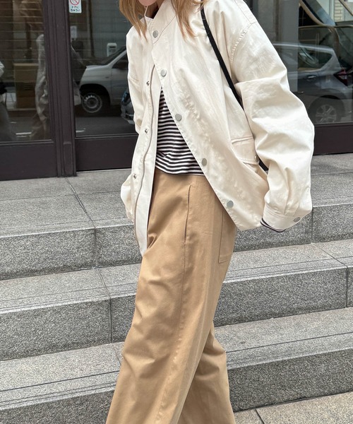 CANAL JEAN（キャナルジーン）の「El mar　コットンナイロンスタンドカラーブルゾン（ブルゾン・レディース・アイボリー/チャコールグレー・ONE SIZE）」の3枚目の写真