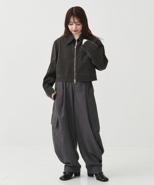 STUDIOUS(ステュディオス)の「【STUDIOUS/ステュディオス】Suede Short Jacket/スウェードショートジャケット/春アウター/ダブルジップ/オーバーサイズ/軽量アウター(ブルゾン・レディース・ダークグレー・FREE)」の21枚目の写真