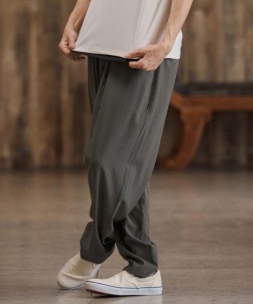 CAMBIO(カンビオ)の「mp14680-Seersucker Balloon Pants バルーンパンツ(CAM26SS-018)(その他パンツ・メンズ・ブラック/ベージュ/チャコール・L/M/S)」の3枚目の写真