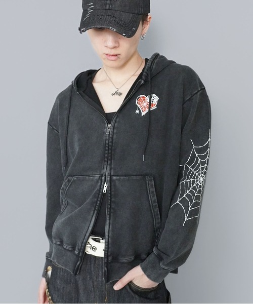 SPINNS(スピンズ)の「レギュラー丈ダブルジップパーカー/ハートスパイダー/バックプリントデザイン(パーカー・メンズ・ブラック系その他/杢グレー/ウッドランド・ONESIZE)」の8枚目の写真
