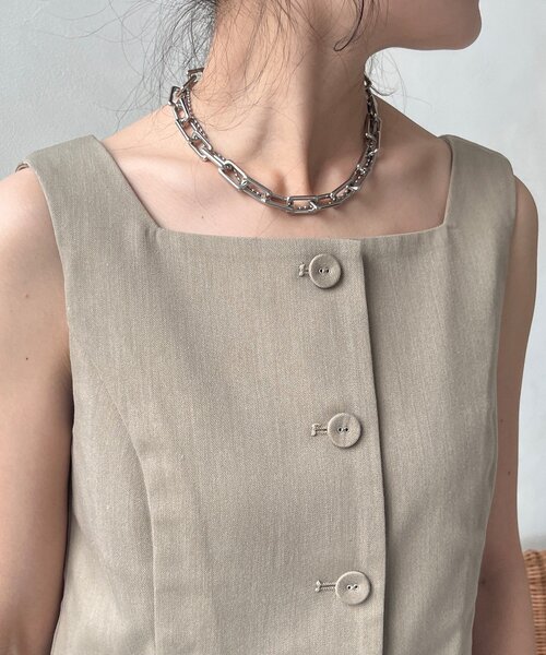 DouDou（ドゥドゥ）の「【WEB限定】スクエアネックベスト（ベスト・レディース・ブラック/ベージュ・FREE）」の14枚目の写真