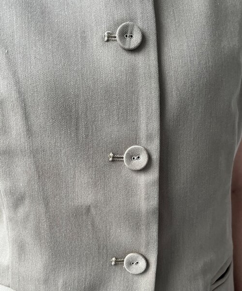 DouDou（ドゥドゥ）の「【WEB限定】スクエアネックベスト（ベスト・レディース・ブラック/ベージュ・FREE）」の20枚目の写真