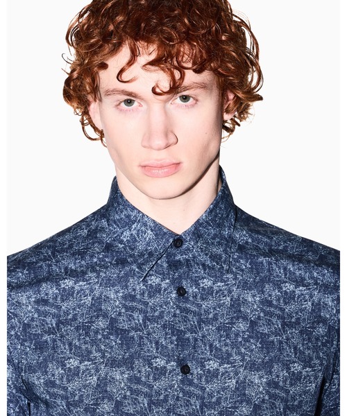 ARMANI EXCHANGE(アルマーニエクスチェンジ)の「【A|X アルマーニ エクスチェンジ】<オンライン限定>オールオーバープリント 半袖シャツ/REGULAR(シャツ/ブラウス・メンズ・ネイビー・X-SMALL/X-LARGE/SMALL/MEDIUM/LARGE)」の3枚目の写真