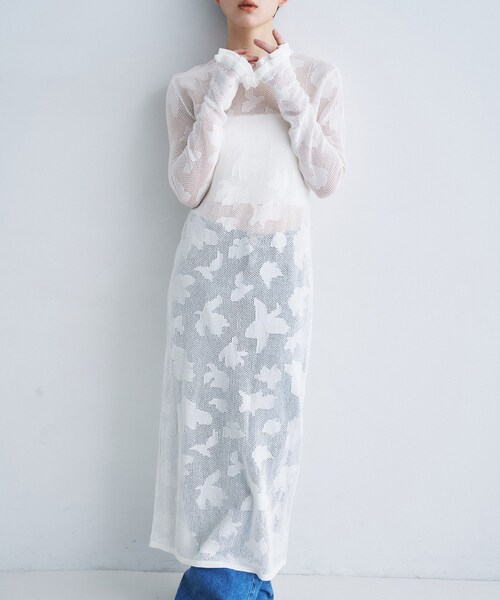 CODE A(コードエー)の「flower mesh dress(ワンピース・レディース・ベージュ系3/ホワイト系4・00)」の5枚目の写真