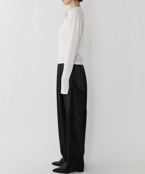 VION（ヴィオン）の「ミニマルドットイージーワイドパンツ / Minimal Dot Easy Wide Pants（その他パンツ・レディース・ブラック/ホワイト・S/M）」の5枚目の写真