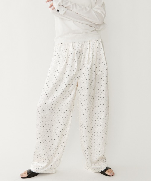 VION（ヴィオン）の「ミニマルドットイージーワイドパンツ / Minimal Dot Easy Wide Pants（その他パンツ・レディース・ブラック/ホワイト・S/M）」の7枚目の写真