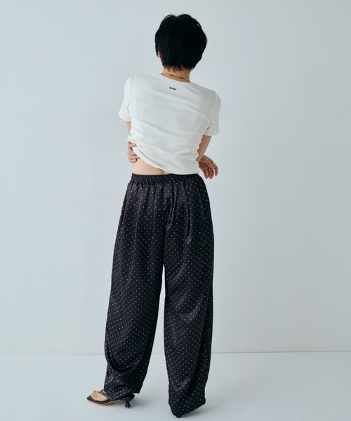 VION（ヴィオン）の「ミニマルドットイージーワイドパンツ / Minimal Dot Easy Wide Pants（その他パンツ・レディース・ブラック/ホワイト・S/M）」の21枚目の写真