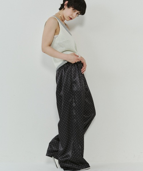 VION（ヴィオン）の「ミニマルドットイージーワイドパンツ / Minimal Dot Easy Wide Pants（その他パンツ・レディース・ブラック/ホワイト・S/M）」の17枚目の写真