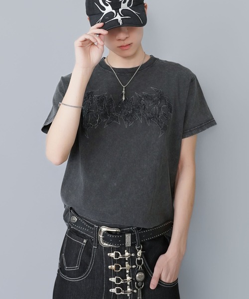 SPINNS(スピンズ)の「ダメージパッチワークロゴ半袖Tシャツ/レギュラー丈(Tシャツ/カットソー・メンズ・ホワイト/ブラック系その他/ピンク系その他/ウッドランド・ONESIZE)」の22枚目の写真