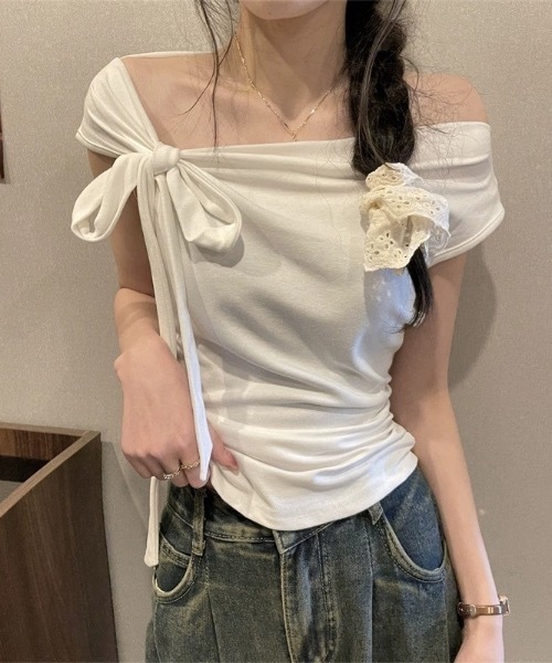Teem Store(チームストア)の「【チョーカー付き】サイドギャザーワンショルTシャツ(Tシャツ/カットソー・レディース・チャコール/ホワイト/ワイン/ブラック・F)」の7枚目の写真