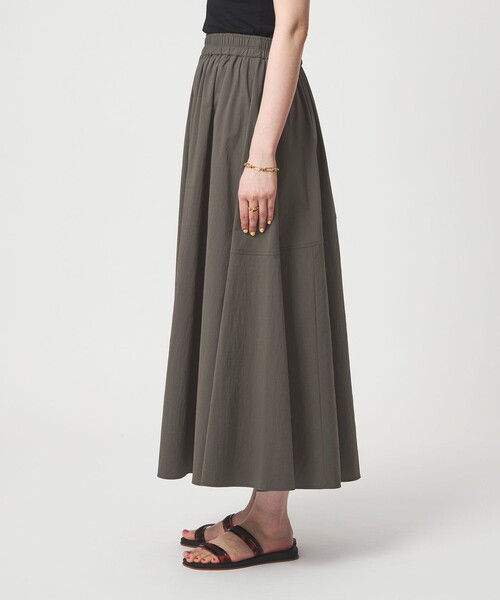 green label relaxing(グリーンレーベルリラクシング)の「WONDER CLOTH ボリューム スカート マシンウォッシャブル ストレッチ 接触冷感 吸水速乾(スカート・レディース・ダークグレー/ベージュ/コバルトブルー・FREE)」の19枚目の写真