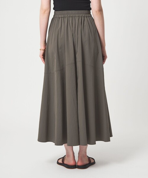 green label relaxing(グリーンレーベルリラクシング)の「WONDER CLOTH ボリューム スカート マシンウォッシャブル ストレッチ 接触冷感 吸水速乾(スカート・レディース・ダークグレー/ベージュ/コバルトブルー・FREE)」の20枚目の写真