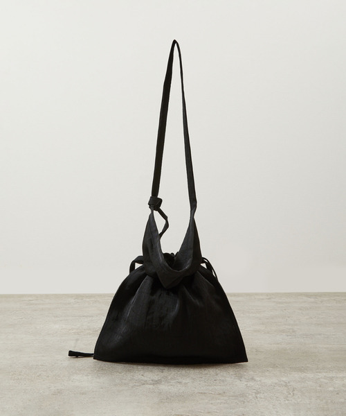 And A(アンドエー)の「ITTI イッチ / MARY RED CROSS BAG CERATO BRIGHT 撥水ナイロンレッドクロスショルダーバッグ / ITTI-BAG-181-CB(ショルダーバッグ・メンズ・オレンジ/オリーブ/ブラウン/ブラック・FREE)」の9枚目の写真