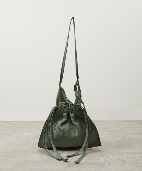 And A(アンドエー)の「ITTI イッチ / MARY RED CROSS BAG CERATO BRIGHT 撥水ナイロンレッドクロスショルダーバッグ / ITTI-BAG-181-CB(ショルダーバッグ・メンズ・オレンジ/オリーブ/ブラウン/ブラック・FREE)」の15枚目の写真