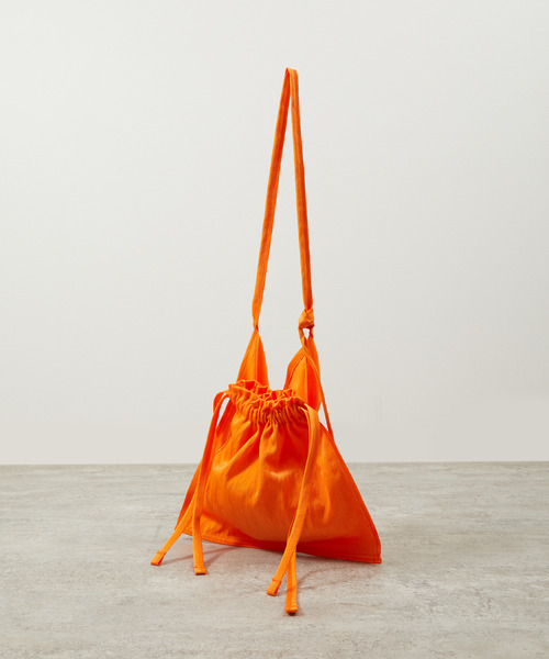 And A(アンドエー)の「ITTI イッチ / MARY RED CROSS BAG CERATO BRIGHT 撥水ナイロンレッドクロスショルダーバッグ / ITTI-BAG-181-CB(ショルダーバッグ・メンズ・オレンジ/オリーブ/ブラウン/ブラック・FREE)」の16枚目の写真