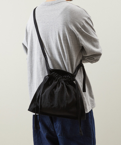 And A(アンドエー)の「ITTI イッチ / MARY RED CROSS BAG CERATO BRIGHT 撥水ナイロンレッドクロスショルダーバッグ / ITTI-BAG-181-CB(ショルダーバッグ・メンズ・オレンジ/オリーブ/ブラウン/ブラック・FREE)」の17枚目の写真