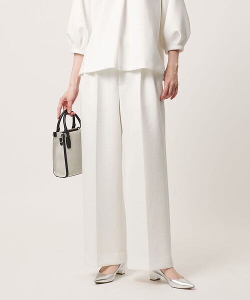 UNITED ARROWS(ユナイテッドアローズ)の「LIGHT SPONGY ワイドパンツ ‐ウォッシャブル‐(スラックス・レディース・ネイビー/オフホワイト/ブラック・40/34/36/38)」の2枚目の写真
