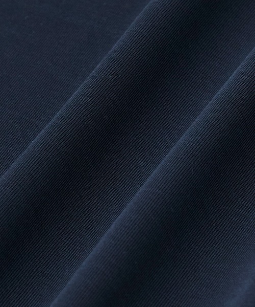 UNITED TOKYO(ユナイテッドトウキョウ)の「【防臭】Super 140s ウールテクノラマ リラックスTシャツ |梅雨対策/蒸れない/吸湿性/接触冷感/ドライタッチ/夏服(Tシャツ/カットソー・メンズ・ネイビー/グレイッシュベージュ/ブラック・2/1)」の16枚目の写真