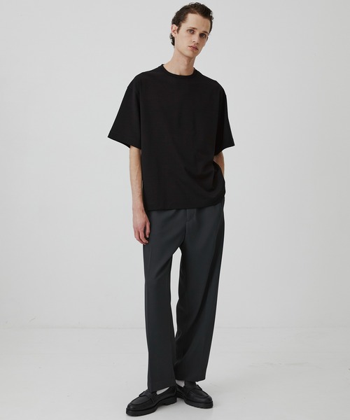 UNITED TOKYO(ユナイテッドトウキョウ)の「【防臭】Super 140s ウールテクノラマ リラックスTシャツ |梅雨対策/蒸れない/吸湿性/接触冷感/ドライタッチ/夏服(Tシャツ/カットソー・メンズ・ネイビー/グレイッシュベージュ/ブラック・2/1)」の13枚目の写真