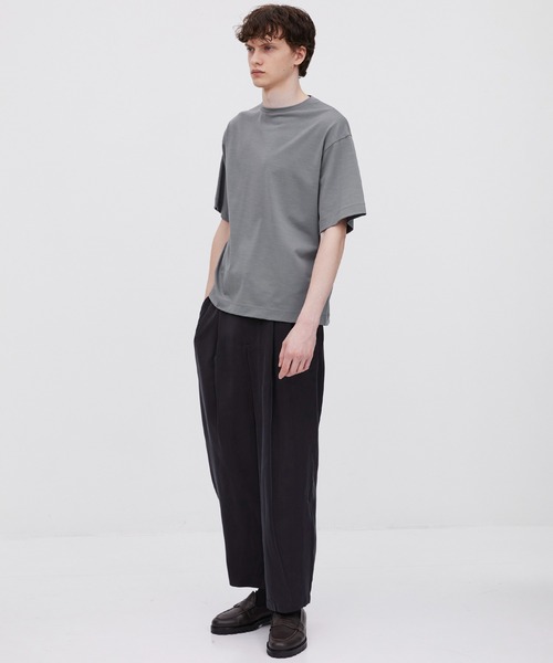 UNITED TOKYO(ユナイテッドトウキョウ)の「【防臭】Super 140s ウールテクノラマ リラックスTシャツ |梅雨対策/蒸れない/吸湿性/接触冷感/ドライタッチ/夏服(Tシャツ/カットソー・メンズ・ネイビー/グレイッシュベージュ/ブラック・2/1)」の19枚目の写真