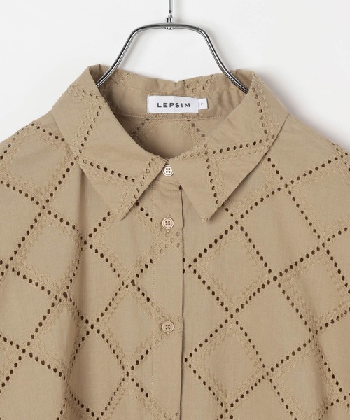 LEPSIM(レプシィム)の「ハーフスリーブ刺繍シャツチュニック 664007(シャツ/ブラウス・レディース・ブラウン/ブラック/オフホワイト・FREE)」の18枚目の写真