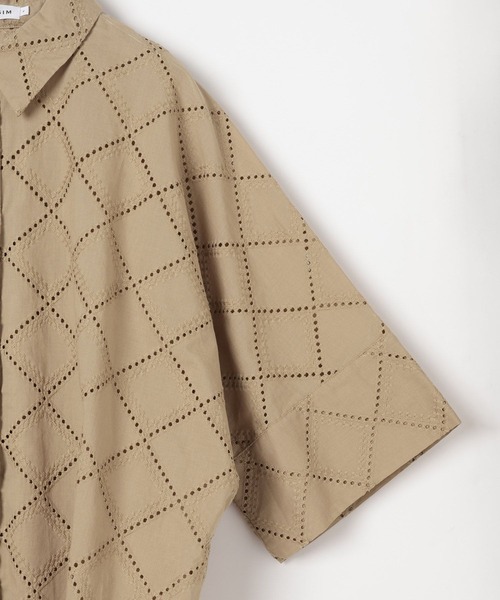 LEPSIM(レプシィム)の「ハーフスリーブ刺繍シャツチュニック 664007(シャツ/ブラウス・レディース・ブラウン/ブラック/オフホワイト・FREE)」の19枚目の写真