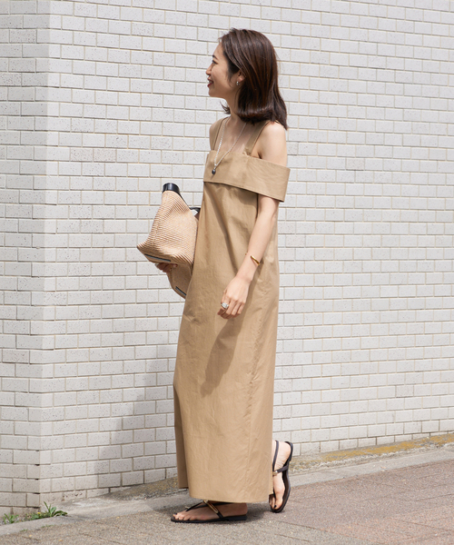 VERMEIL par iena（ヴェルメイユパーイエナ）の「cotton back satin ワンピース（ワンピース・レディース・ブラック/キャメル・38/36）」の9枚目の写真