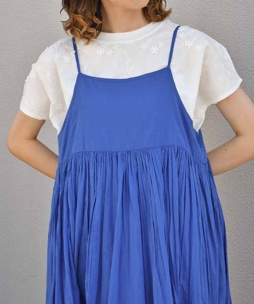 Bleu Bleuet(ブルーブルーエ)の「フラワー3D刺繍Tシャツ26NO1(Tシャツ/カットソー・レディース・ホワイト/ネイビー/ピンク・FREE)」の1枚目の写真