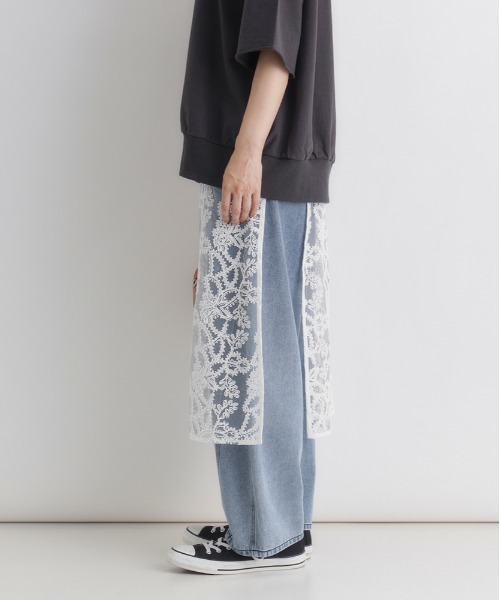 Right-on(ライトオン)の「【HONEYSUCKLE ROSE】レースラップスカート (レイヤード / シアー / リボン / 透け感 / 重ね着)(スカート・レディース・ホワイト/ブラック・フリー)」の4枚目の写真