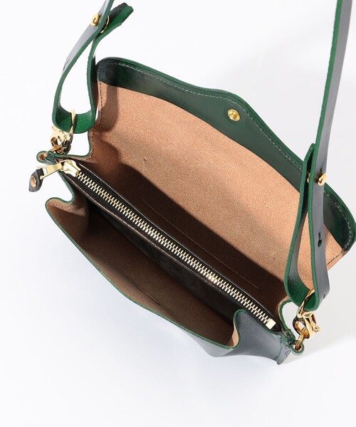 GLENROYAL(グレンロイヤル)の「【別注】GLENROYAL MEDIUM PURSE WITH STRAP ブライドルレザー ショルダーミニバッグ(ショルダーバッグ・メンズ・グリーン/テラコッタ/ブラック/ネイビー・FREE)」の18枚目の写真
