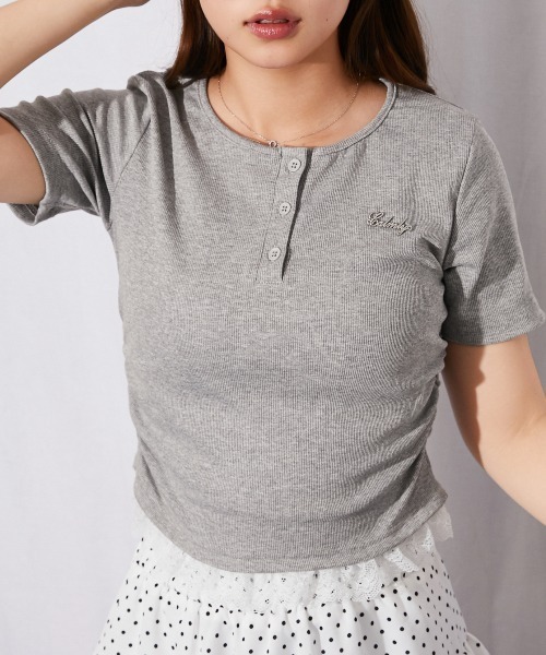 GORGE(ゴージ)の「《裾レースレイヤード》リブカットソー フェミ 春夏秋全4色(Tシャツ/カットソー・レディース・ブラック/オフホワイト/グレー/チャコール・F)」の3枚目の写真