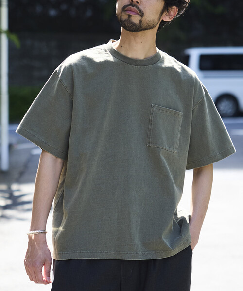 FREAK'S STORE(フリークスストア)の「HEAVY WEIGHT/ヘビーウェイト ピグメント ショートスリーブ クルーネック ポケットTシャツ/10.5オンス(Tシャツ/カットソー・メンズ・チャコールグレー/オリーブ/ピンク/ブラウン・LARGE/SMALL/MEDIUM)」の3枚目の写真