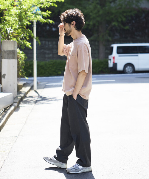 FREAK'S STORE(フリークスストア)の「HEAVY WEIGHT/ヘビーウェイト ピグメント ショートスリーブ クルーネック ポケットTシャツ/10.5オンス(Tシャツ/カットソー・メンズ・チャコールグレー/オリーブ/ピンク/ブラウン・LARGE/SMALL/MEDIUM)」の6枚目の写真