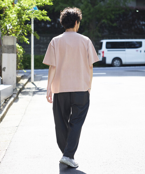 FREAK'S STORE(フリークスストア)の「HEAVY WEIGHT/ヘビーウェイト ピグメント ショートスリーブ クルーネック ポケットTシャツ/10.5オンス(Tシャツ/カットソー・メンズ・チャコールグレー/オリーブ/ピンク/ブラウン・LARGE/SMALL/MEDIUM)」の7枚目の写真