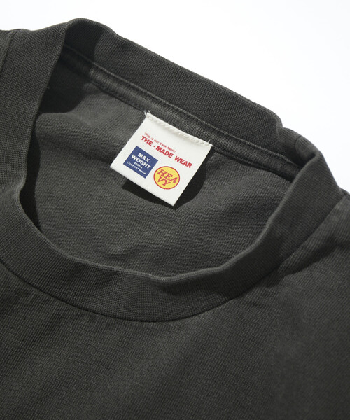 FREAK'S STORE(フリークスストア)の「HEAVY WEIGHT/ヘビーウェイト ピグメント ショートスリーブ クルーネック ポケットTシャツ/10.5オンス(Tシャツ/カットソー・メンズ・チャコールグレー/オリーブ/ピンク/ブラウン・LARGE/SMALL/MEDIUM)」の21枚目の写真
