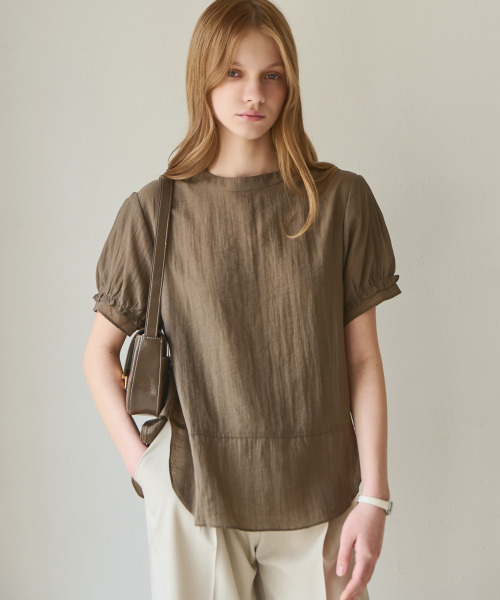 SLOWLOLLI(スローローリ)の「Airy flutter sleeve top_2 Colors(Tシャツ/カットソー・レディース・Beige/ブラウン・FREE)」の3枚目の写真