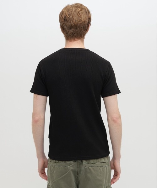 AVIREX(アヴィレックス)の「《WEB&DEPOT限定》WAFFLE CREW LOGO T-SHIRT / 半袖 ワッフル クルーネック ロゴ Tシャツ / AVIREX / アヴィレックス(Tシャツ/カットソー・メンズ・グリーン系カモフラージュ/ネイビー/ブラック/ホワイト/グレー系カモフラージュ/オリーブ・X-LARGE/SMALL/MEDIUM/XX-LARGE/LARGE)」の11枚目の写真