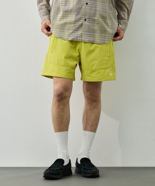 CITY COUNTRY CITY（シティーカントリーシティー）の「【CITY COUNTRY CITY/シティカントリーシティ】EMBROIDERD LOGO STRECH  NYLON EASY  SHORTS（その他パンツ・メンズ・ブラック/イエロー/ブルー・L）」の11枚目の写真