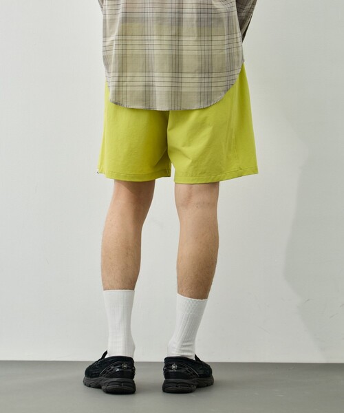 CITY COUNTRY CITY（シティーカントリーシティー）の「【CITY COUNTRY CITY/シティカントリーシティ】EMBROIDERD LOGO STRECH  NYLON EASY  SHORTS（その他パンツ・メンズ・ブラック/イエロー/ブルー・L）」の13枚目の写真