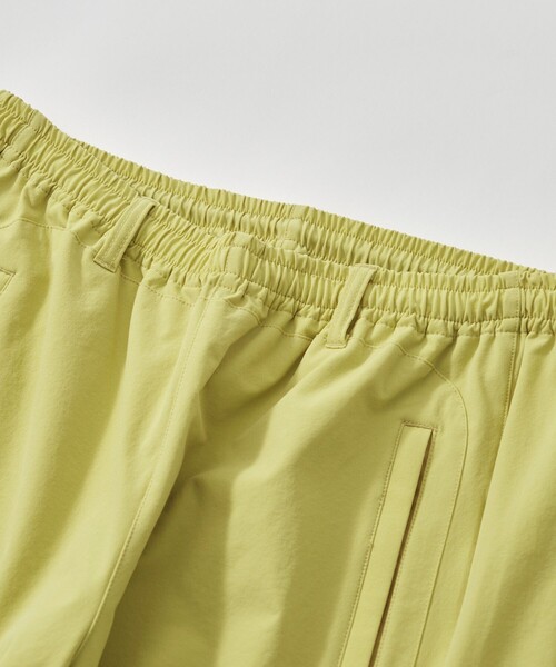 CITY COUNTRY CITY（シティーカントリーシティー）の「【CITY COUNTRY CITY/シティカントリーシティ】EMBROIDERD LOGO STRECH  NYLON EASY  SHORTS（その他パンツ・メンズ・ブラック/イエロー/ブルー・L）」の17枚目の写真