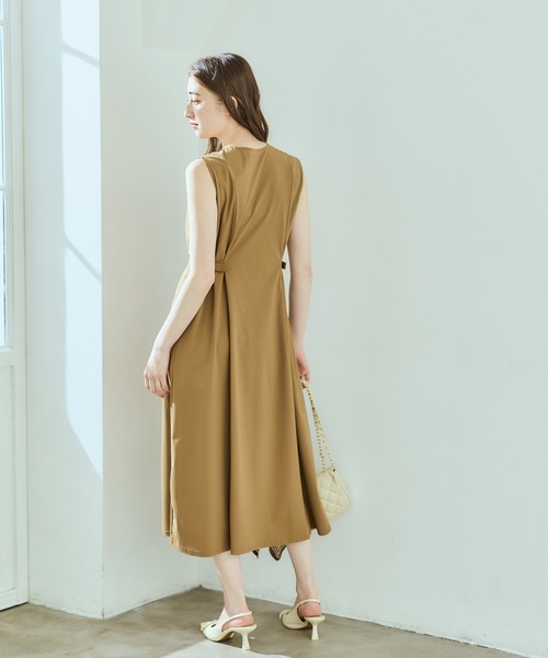 12Twelve Agenda(トゥエルブ アジェンダ)の「UVカットサイドベルトテントワンピース(ワンピース・レディース・ブラウン/ブラック/カーキ・M)」の8枚目の写真