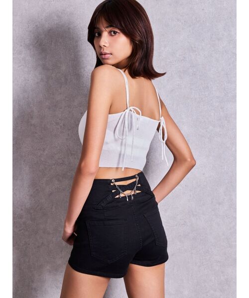 GYDA(ジェイダ)の「ハイウエストボタンBACKカーブクロスGYDA chainデニムショートパンツ(デニムパンツ・レディース・インディゴブルー/ライトブルー/ブラック・MEDIUM/SMALL/X-SMALL)」の6枚目の写真