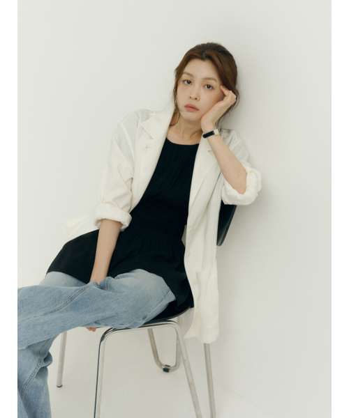 Yuje(ユジェ)の「SHIRRING BLOUSE (3color)(シャツ/ブラウス・レディース・ピンクベージュ/ブラック/ホワイト・FREE)」の21枚目の写真