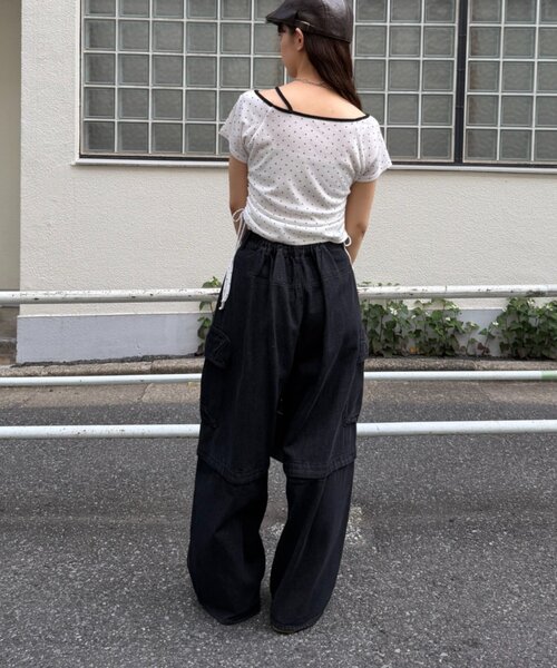 w closet（ダブルクローゼット）の「ワンショルドロストT（Tシャツ/カットソー・レディース・ブラック/レッド/ブルー/ネイビー/オフホワイト・FREE）」の18枚目の写真