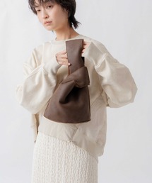 「WHYTO. / ホワイト」reversible boa bag